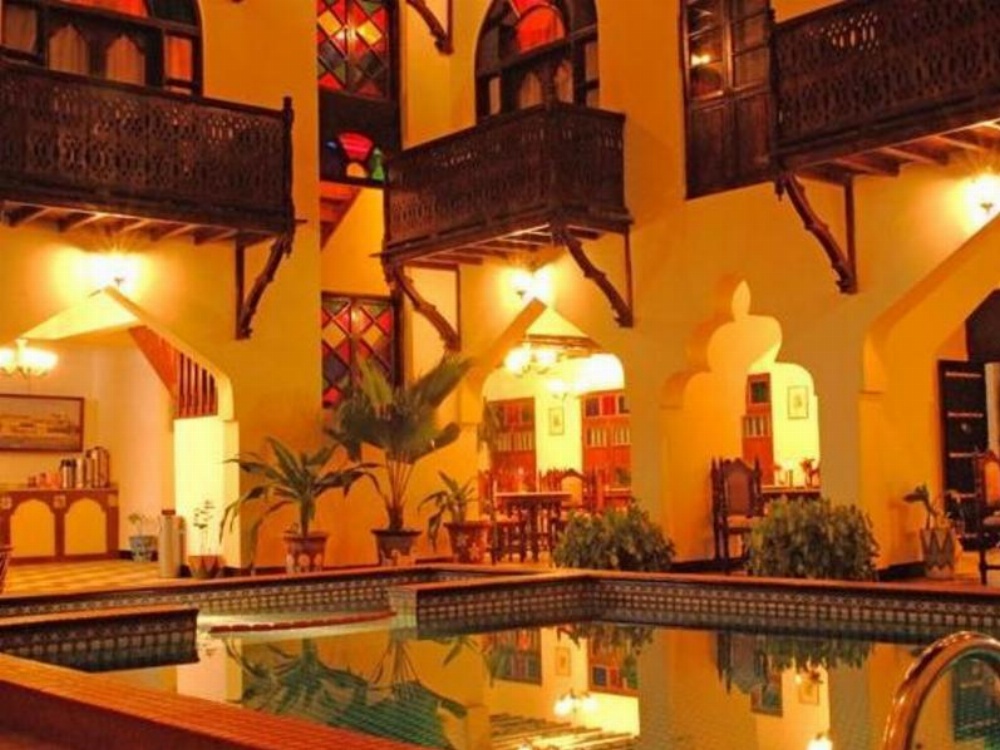 Dhow Palace Hotel Image 11