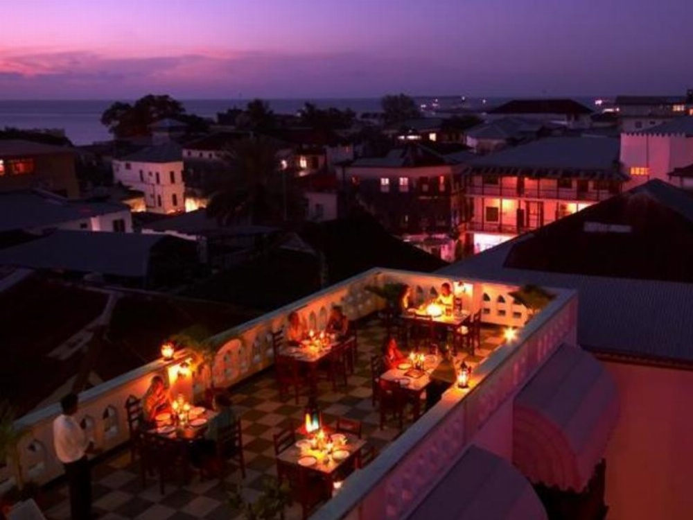 Dhow Palace Hotel Image 12