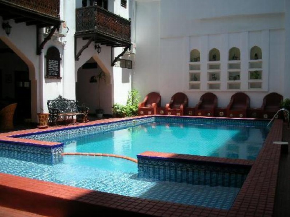 Dhow Palace Hotel Image 8